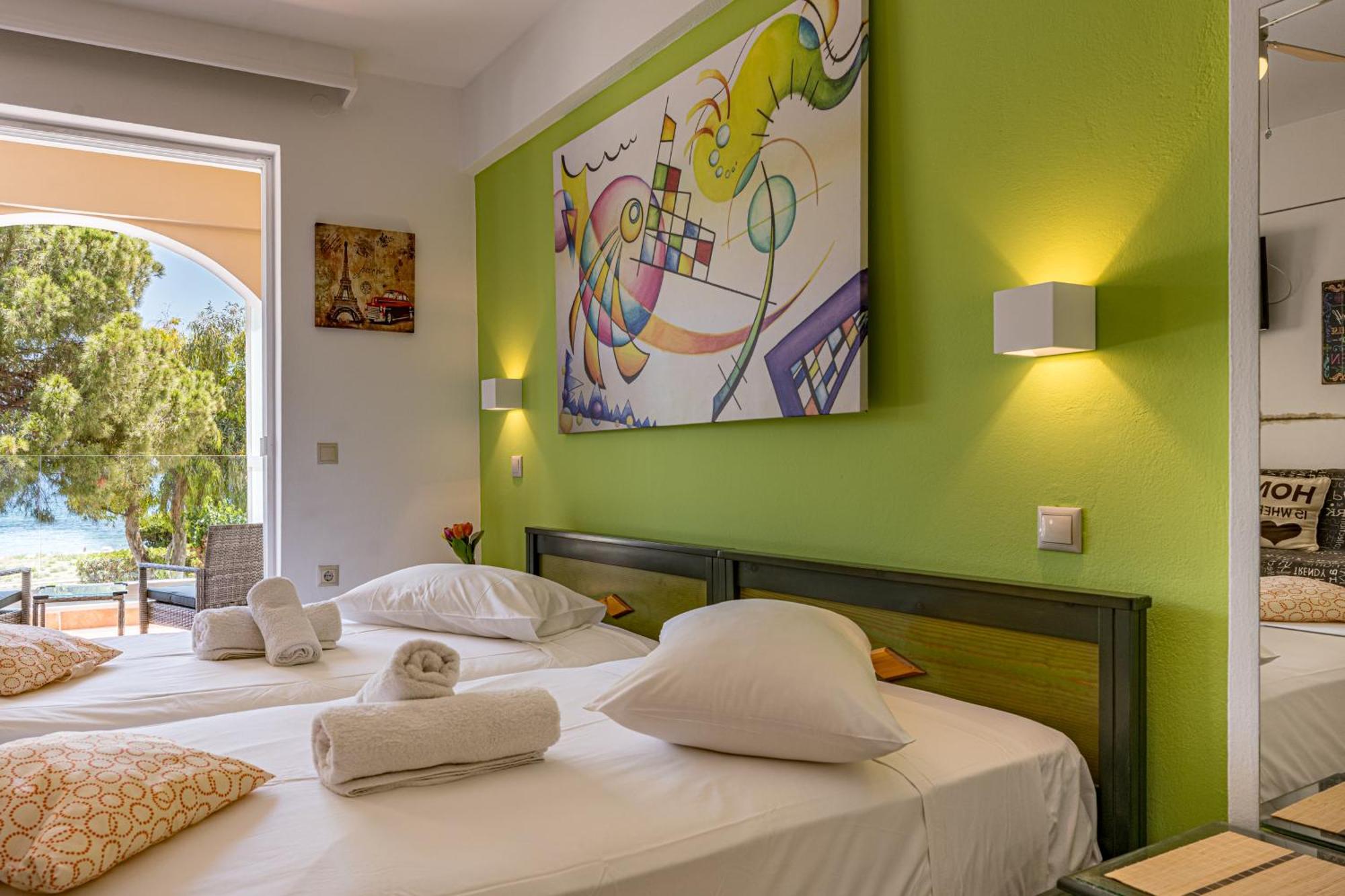 Seafront Spirit Suites Zakynthos Town Bilik gambar