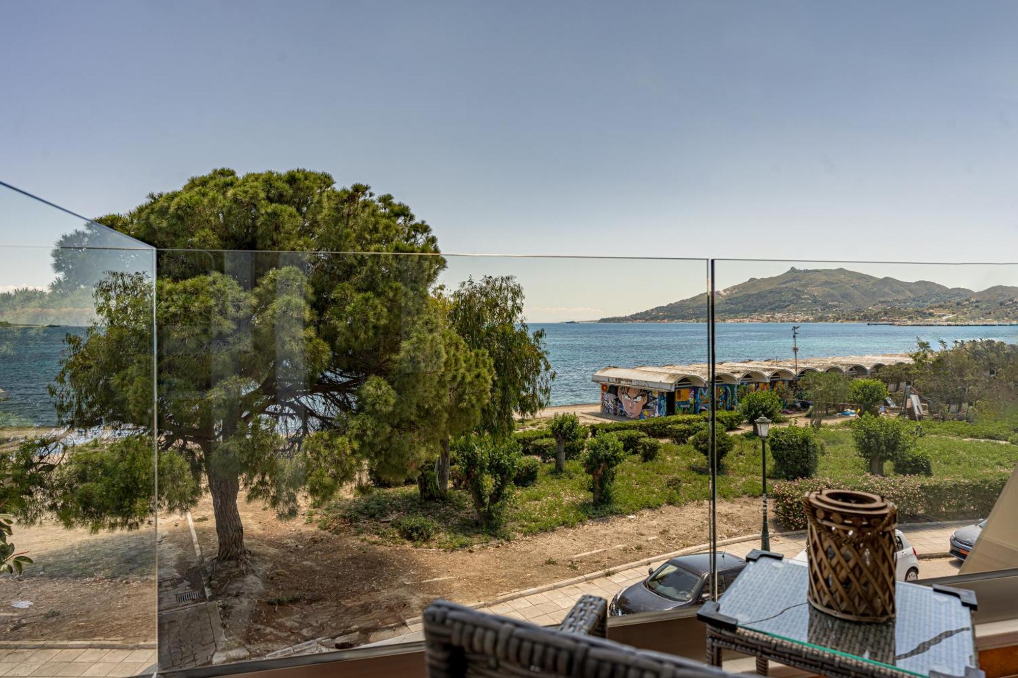 Seafront Spirit Suites Zakynthos Town Luaran gambar