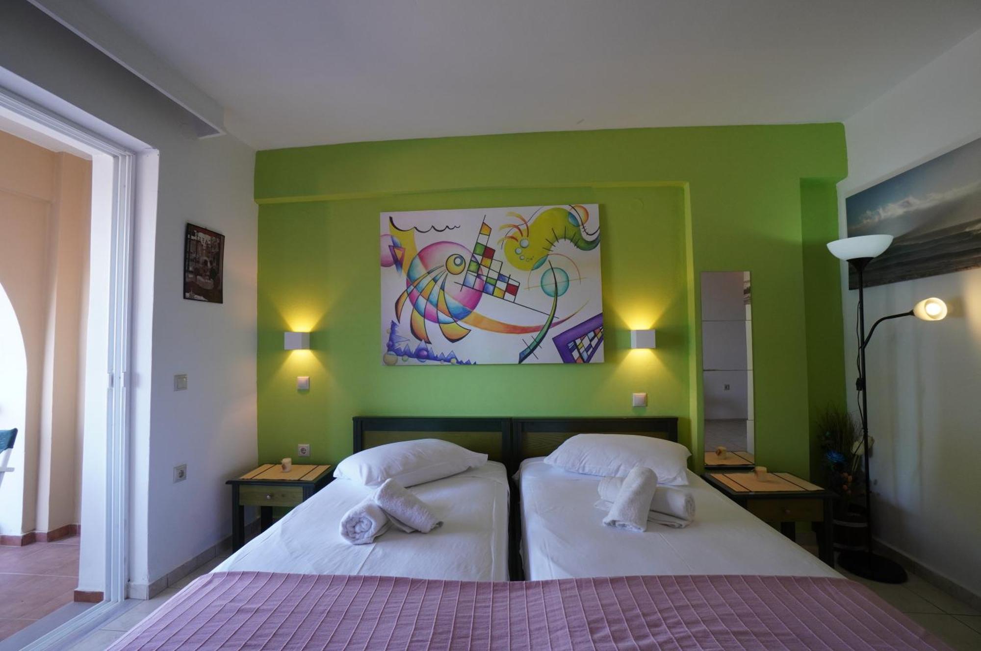 Seafront Spirit Suites Zakynthos Town Bilik gambar